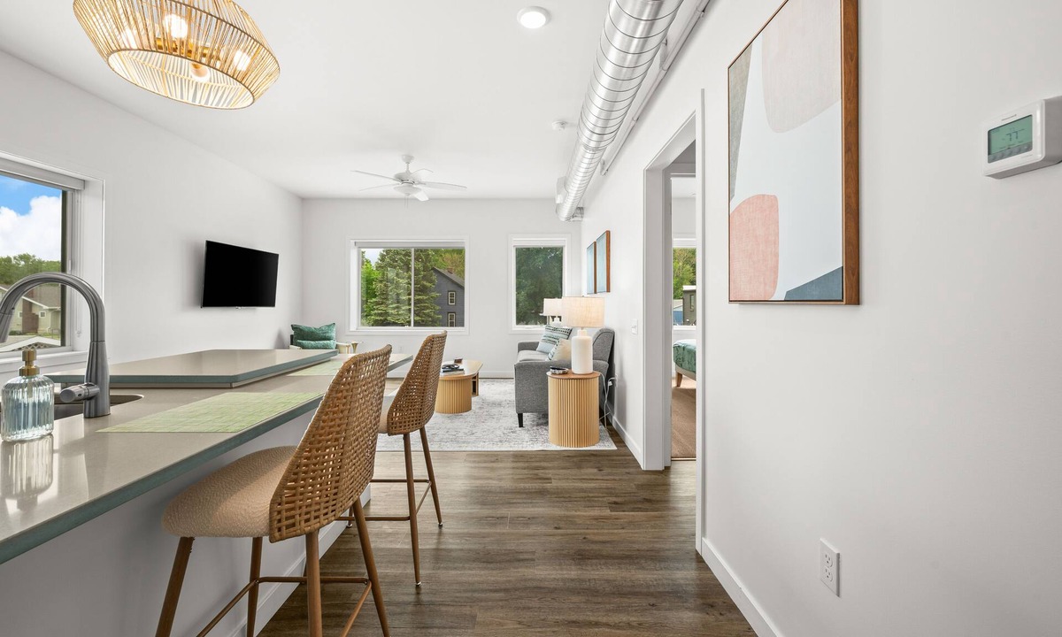Bridgman Hotel | 1 BR King ADA Suite- Freshwater Inn - Bridgman, MI