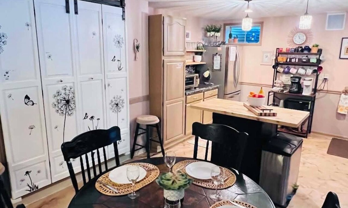 Wisconsin Dells House | 2 BR Lower-Level Retreat Woods & Wildlife, within 10 min of Wis Dells
