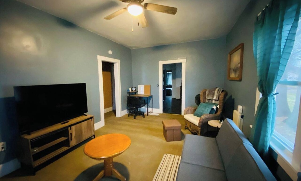 Robinson House | 3 BR House Near Hershey/Marathon