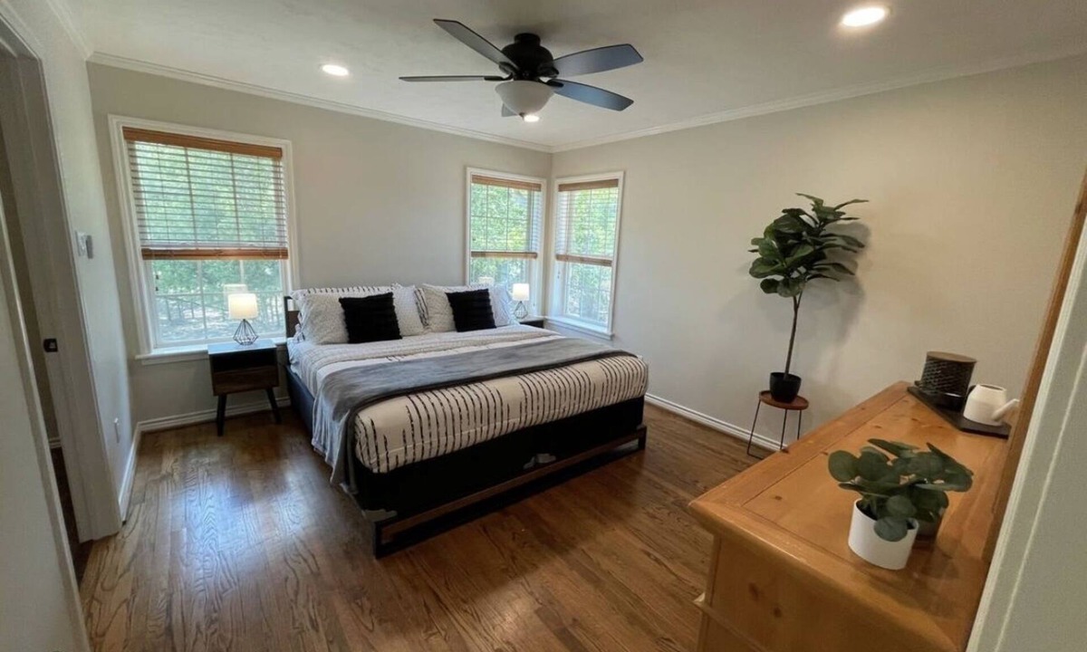 Bryan Other | 3 Points Ranch - Large Group Retreat Sleeps 28