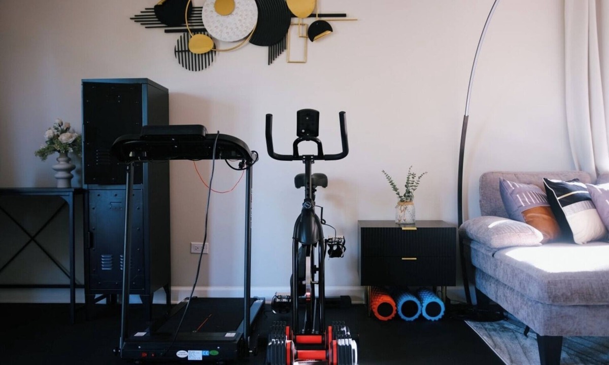 Dunning Apartment | 3BR Modern Apt Gym Workspace Quiet Location