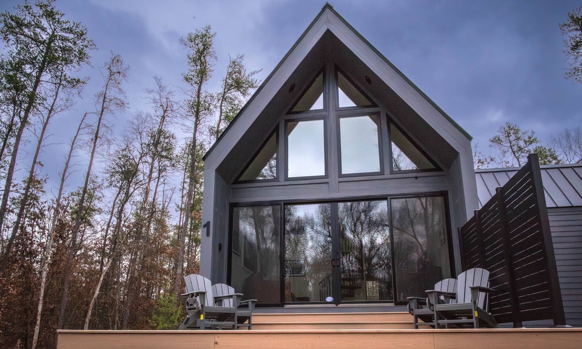 Wellston Ski Chalet | A-Frame Adventure Basecamp Sleeps 6 Snowmobile/ORV Trails Starlink Near Tippy