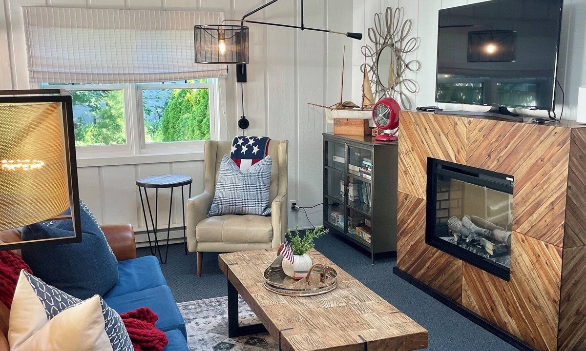 Saugatuck House | A Step Away: Long-Term Stays-The Downtown Townhouse with Yard