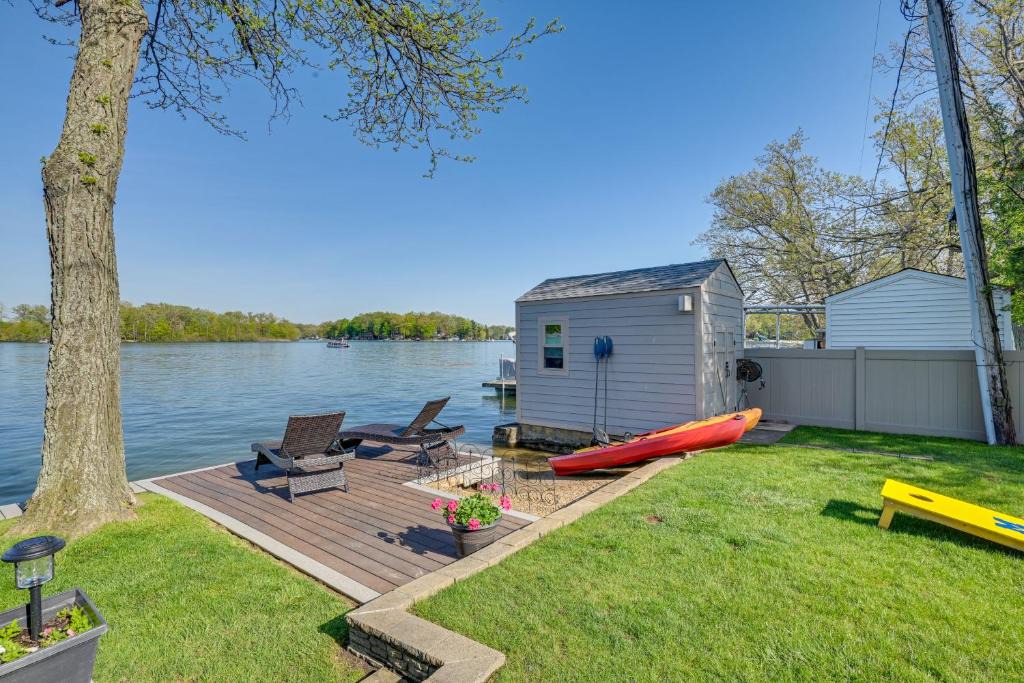Argentine House | Amazing Outdoor Space! Michigan Island Lake House