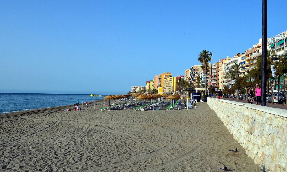 Fuengirola City Centre Apartment | APARTMENT NEXT TO THE BEACH AND IN THE CENTER OF FUENGIROLA