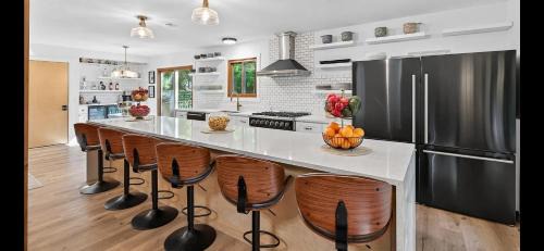 Plymouth House | Beautiful spaces by Medicine Lake Home