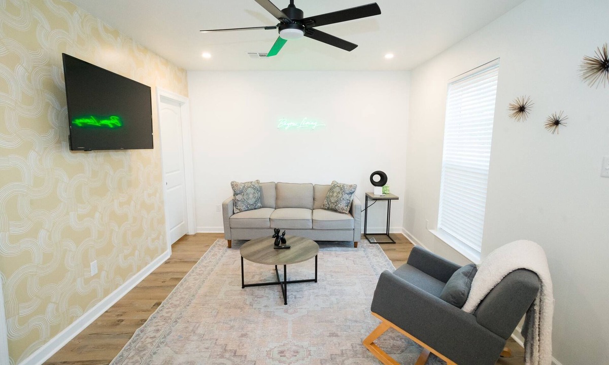 Thibodaux House | Beck's Place located on Bayou Lafourche! Close to Nicholls State University!