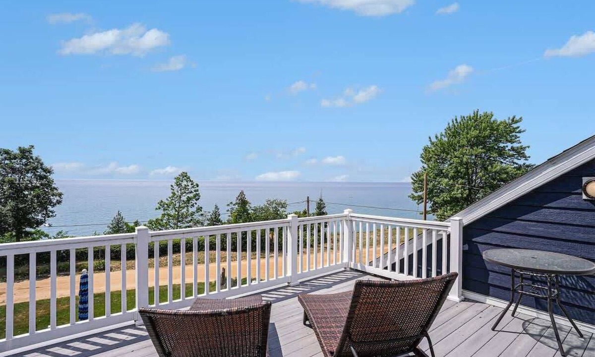 Miami Park House | Blueberry Bluff Lake View Tram Access