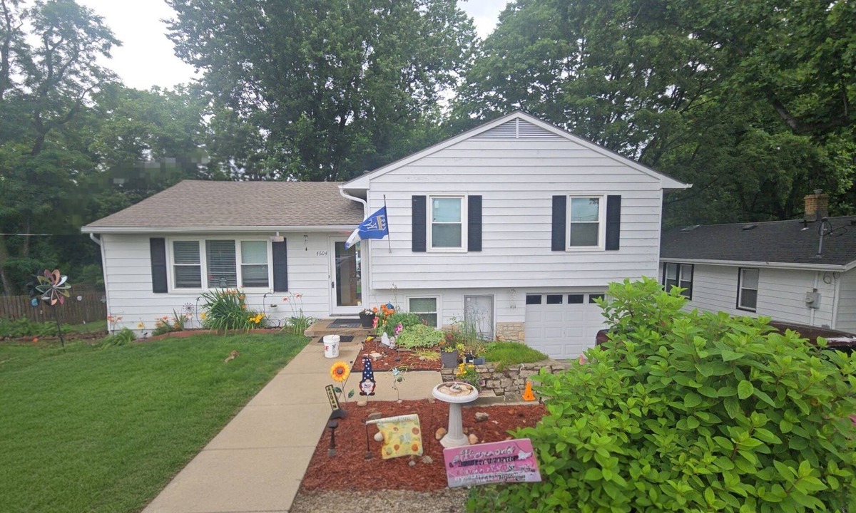 Winnetonka House | Charming 2-bedroom house in Kansas City, close to everything