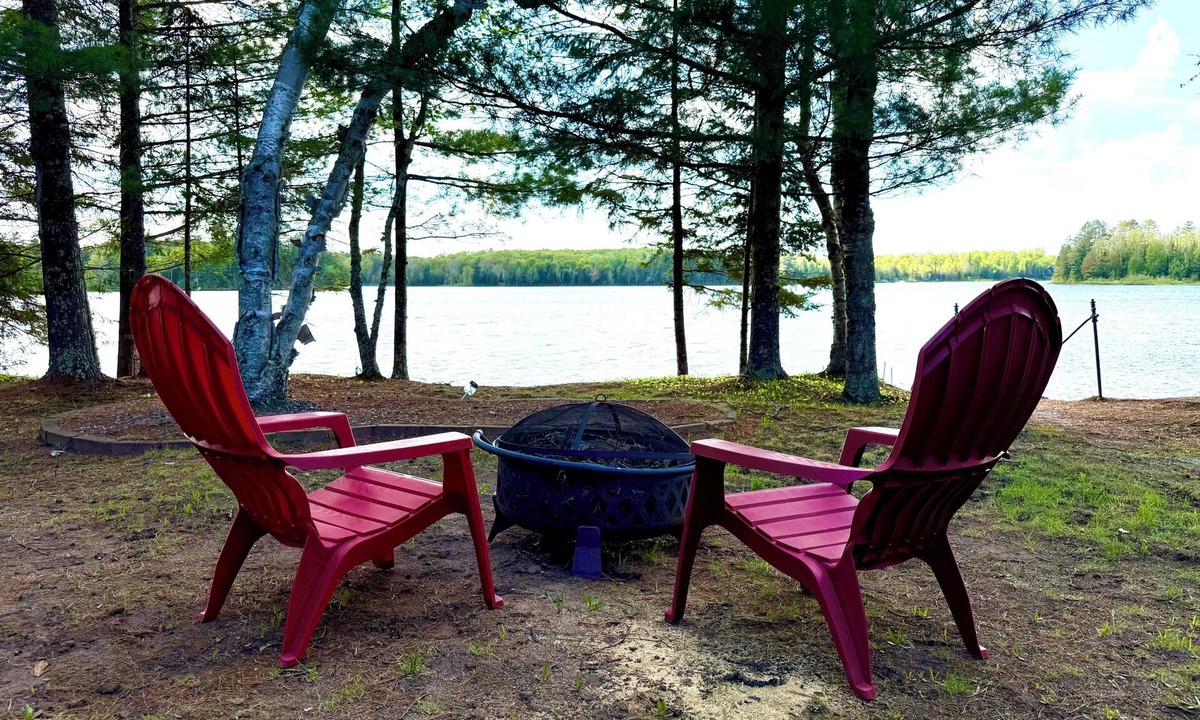 Mercer Cabin | Charming Lakefront Cabin. 100 ft private beach with dock on Lake of the Falls.