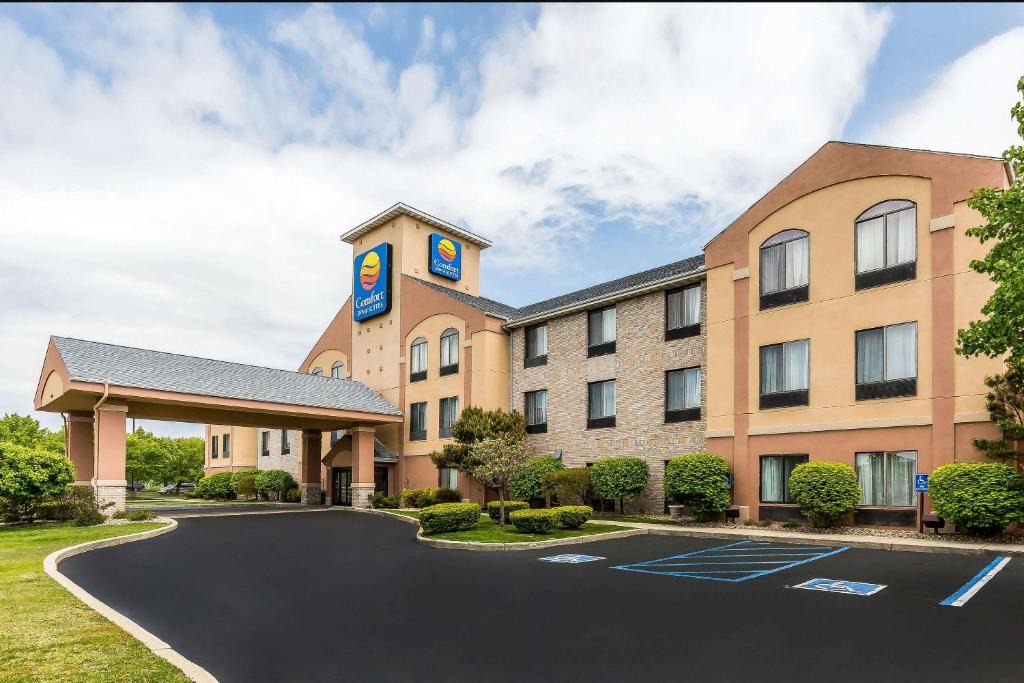 Mishawaka Hotel | Comfort Inn & Suites Mishawaka-South Bend
