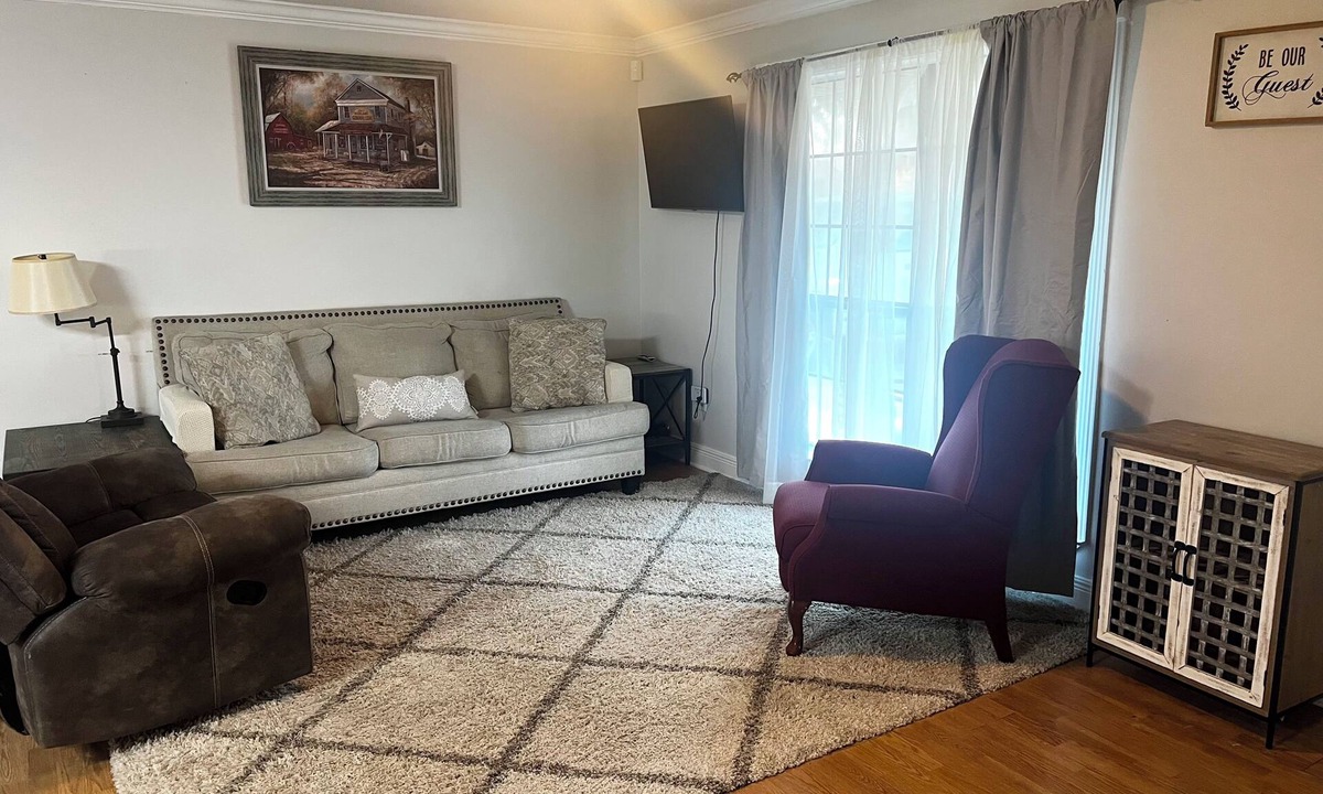 Gonzales House | Comfortable Long-Term Rental Home in Gonzales