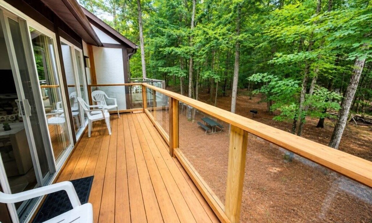 Bellaire Condo | Condo in the Woods 2BR Shanty Creek Condo with Pools