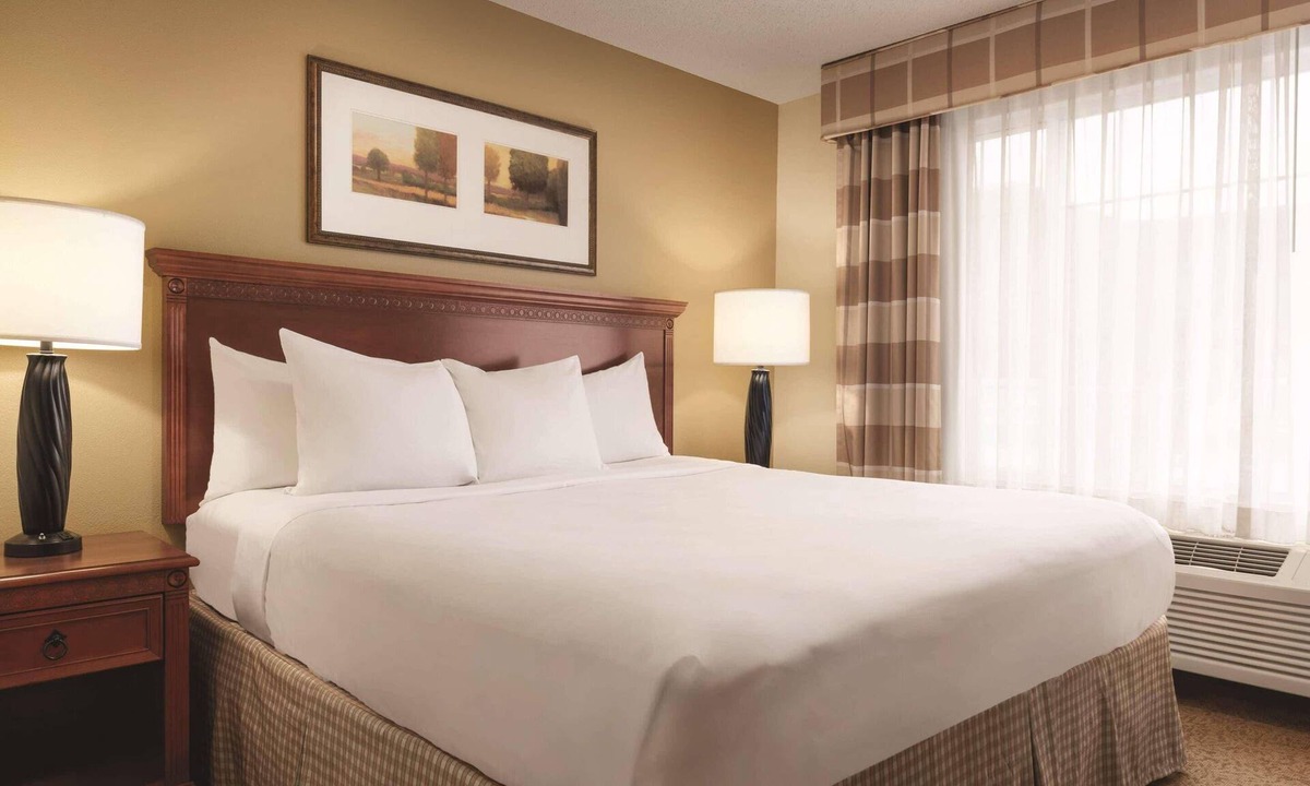 Mankato Hotel | Country Inn & Suites by Radisson, Mankato Hotel and Conference Center, MN