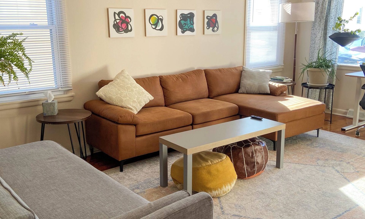 Riverwest Apartment | Cozy, Quiet, Artsy 2-Bedroom Apartment Near Downtown Milwaukee