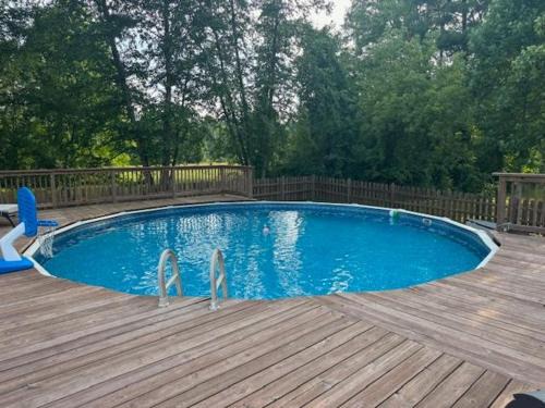 Wheeler House | Cozy Retreat Amidst Serene Nature- A Perfect Getaway