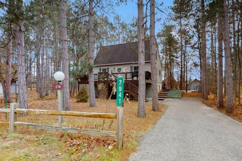 Thompsonville House | Crystal Mountain Retreat