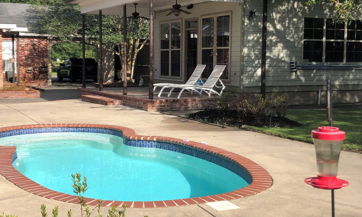 Chackbay Cottage | Cute Quiet Cottage on Bayou, Nature Setting with Pool!