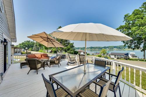 Union House | Dock & Kayaks: Lake-View Home, 29 Mi to Notre Dame