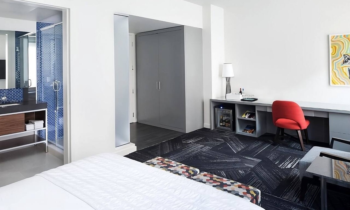 Downtown Minneapolis Hotel | Ensuring a Very Comfortable & Memorable Stay! 2 Modern Units, Pet-friendly!