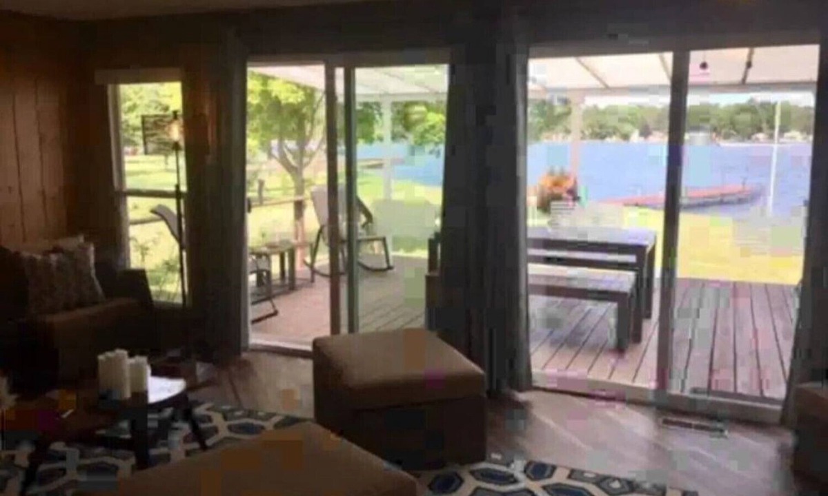 Oscoda House | Escape to Up North and Experience Lake Living