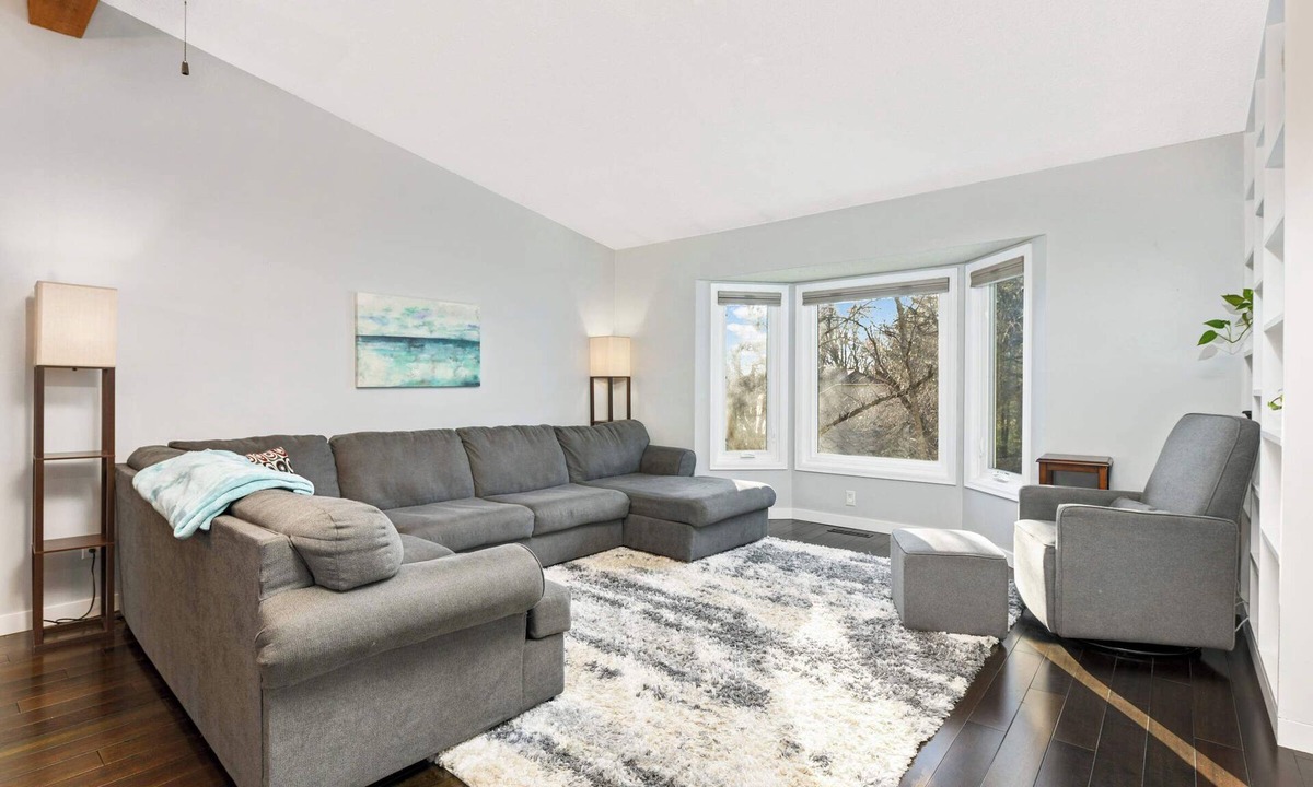 Eagan House | Family-Friendly 4-Bed Retreat. Entire home in Eagan, Minnesota, United States