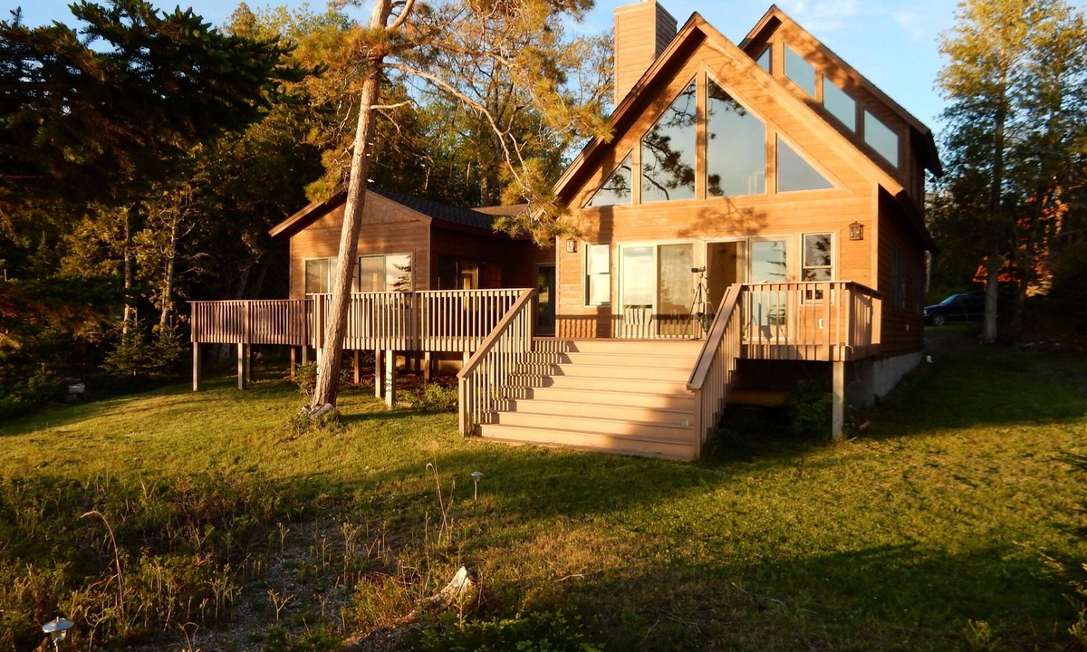 Beaver Island House | Fantastic 3-bedroom house in Beaver Island perfect for your getaway