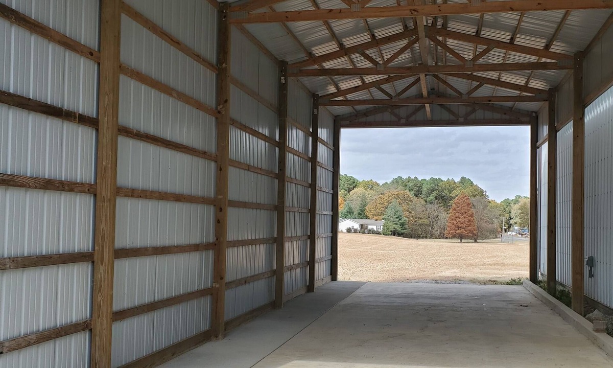 Carterville House | Full Hook, Covered, Private RV Pull Through Spot in Southern Illinois