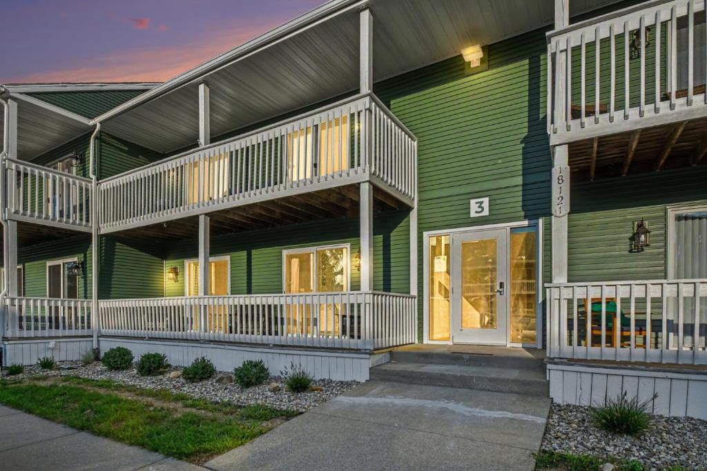 Notre Dame Apartment | Game Day Luxury 2BR2BA Condo Near Notre Dame Private Balcony