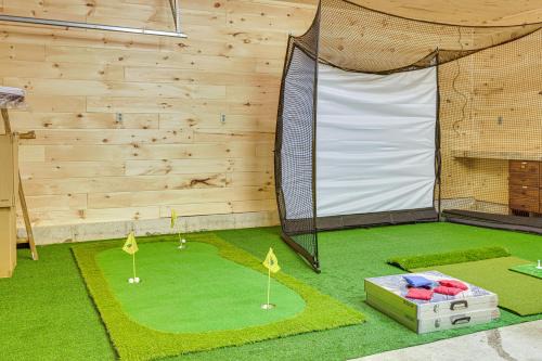 Cadillac House | Golf Getaway in Cadillac: Deck + Putting Green
