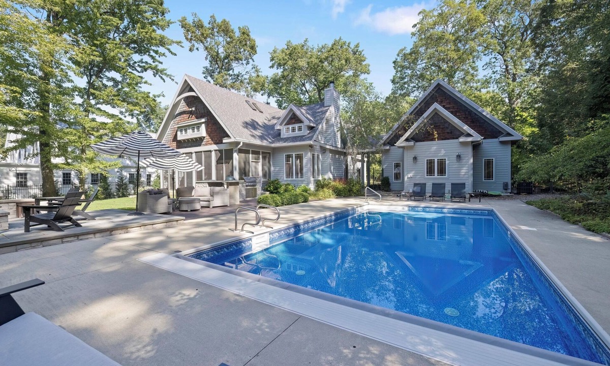 Michiana House | Grand Beach 4BR Pool House with Private Pool, Golf Cart & Fireplace