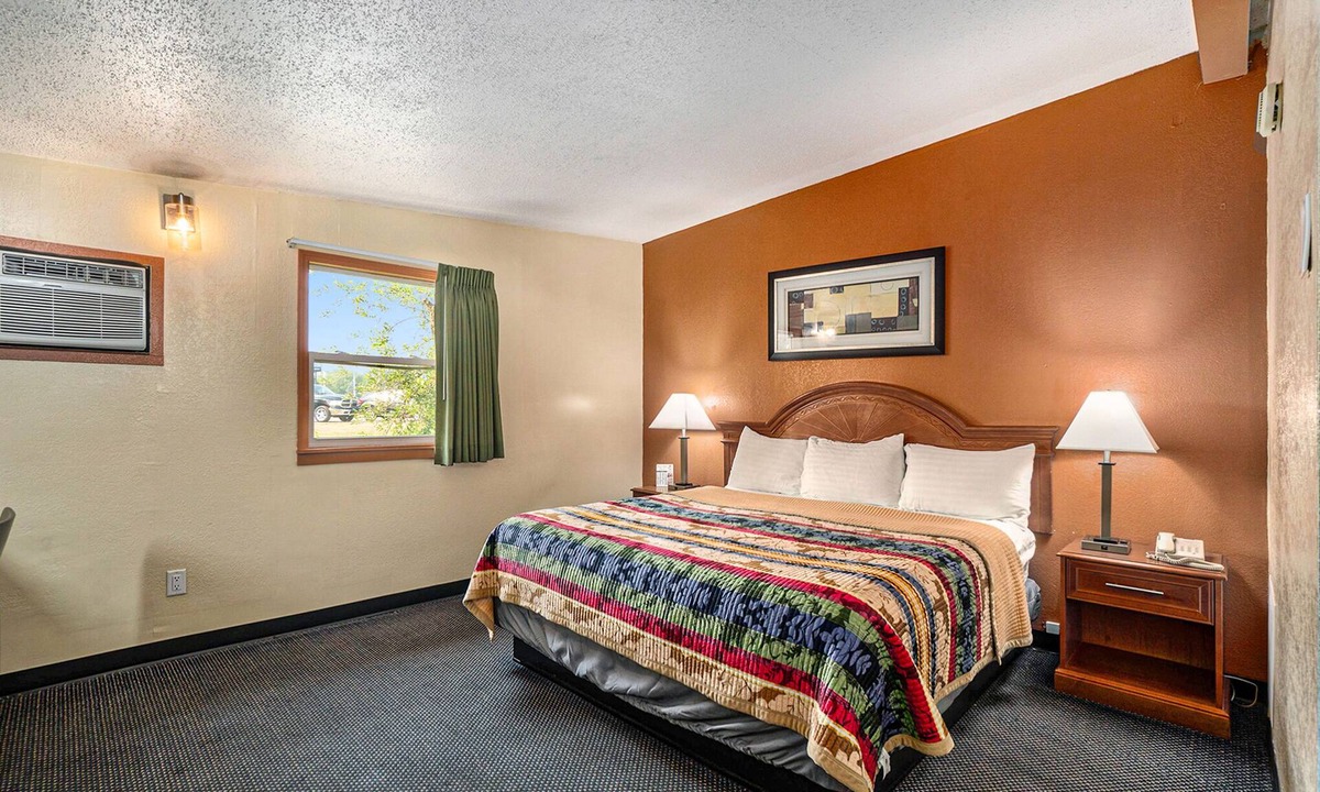 South Haven Hotel | Great Lakes Inn and Suites