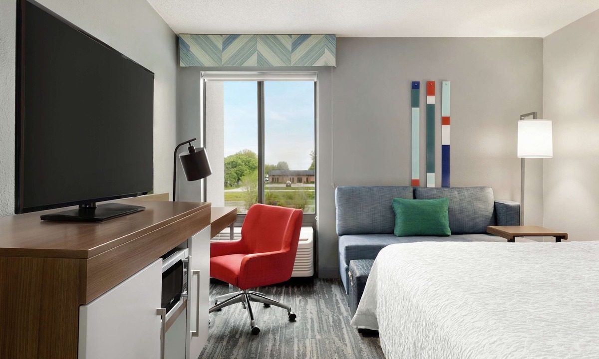 Blue Springs Hotel | Hampton Inn Kansas City/Blue Springs