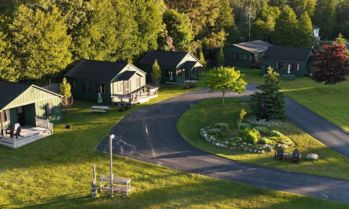 Hessel Cabin | Hessel Bay Resort: 6 cabins + main house. Sleeps 28. Waterfront Lake Huron. Community Dock.