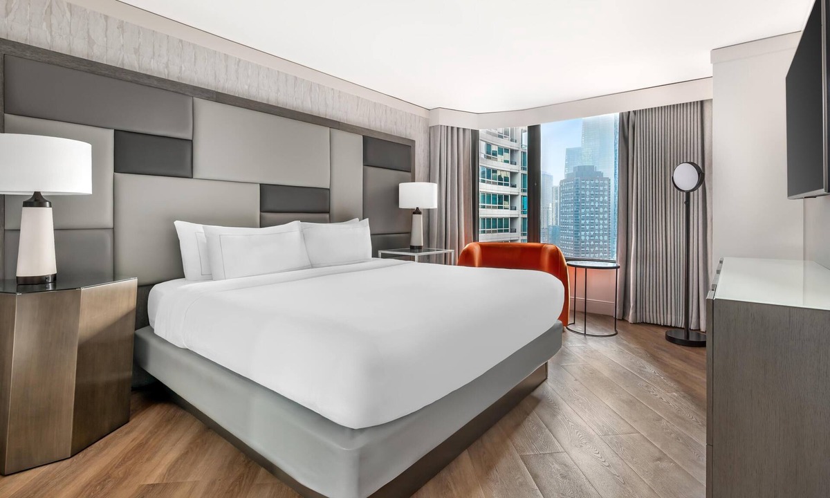 Streeterville Hotel | Hilton Grand Vacations Club Chicago Magnificent Mile
