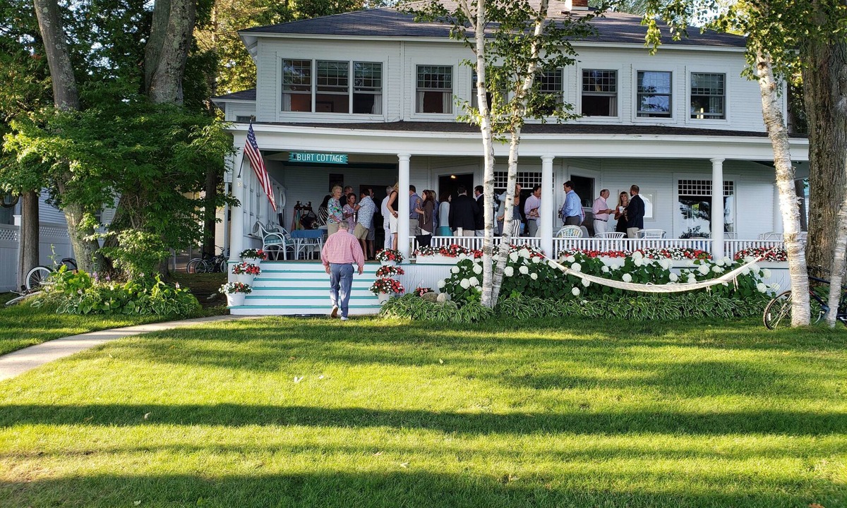 Harbor Springs Cottage | Historic Family Cottage on Lake Michigan in magical Harbor Springs, 11-BR/8 Bath