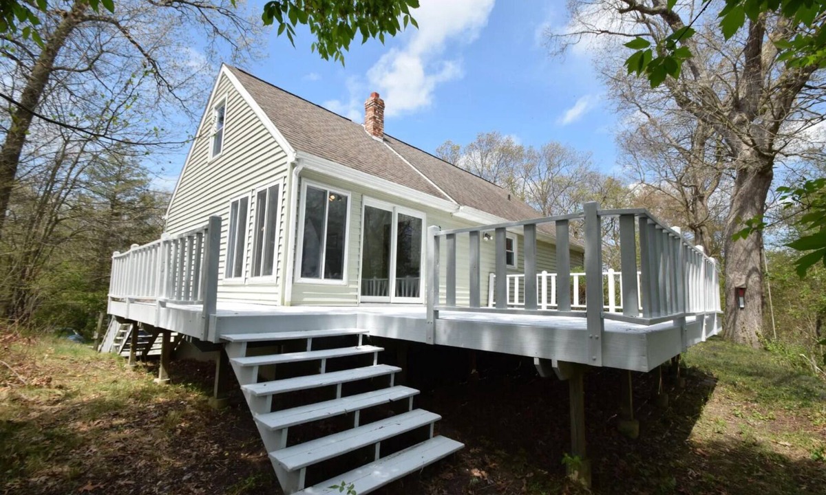 Town of Pines House | Home near the Indiana Dunes National & State Parks!
