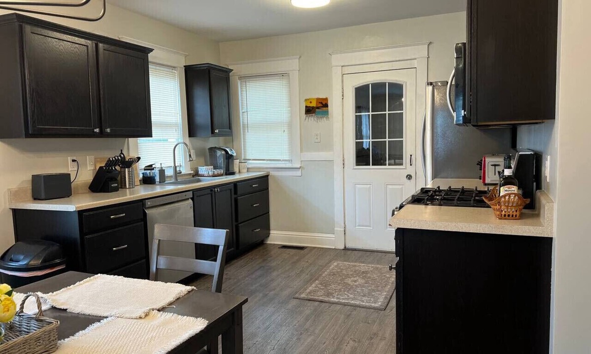 Northeast South Bend House | Irish Haven | 5BR Near Notre Dame | Sleeps 12