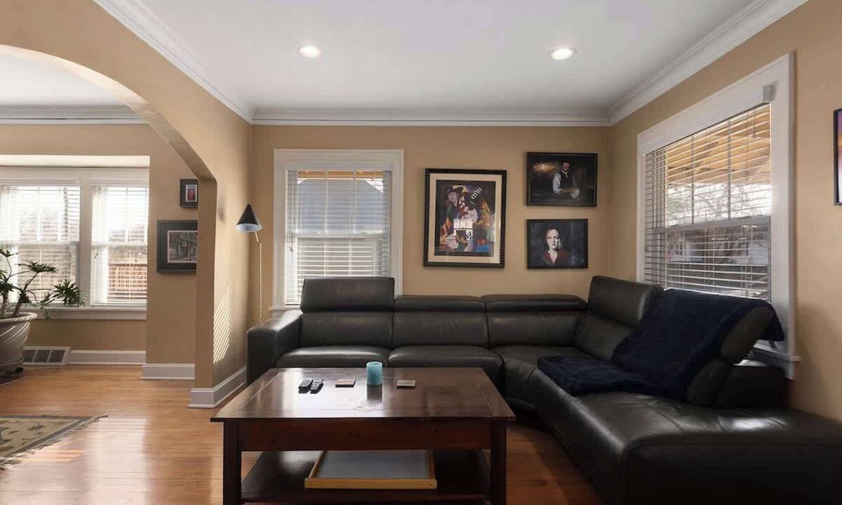 Rosedale House | KC Favorite Sleeps8 BBQ+DECK &Pets Welcome MAJOR INTERNATIONAL SPORTING EVENT