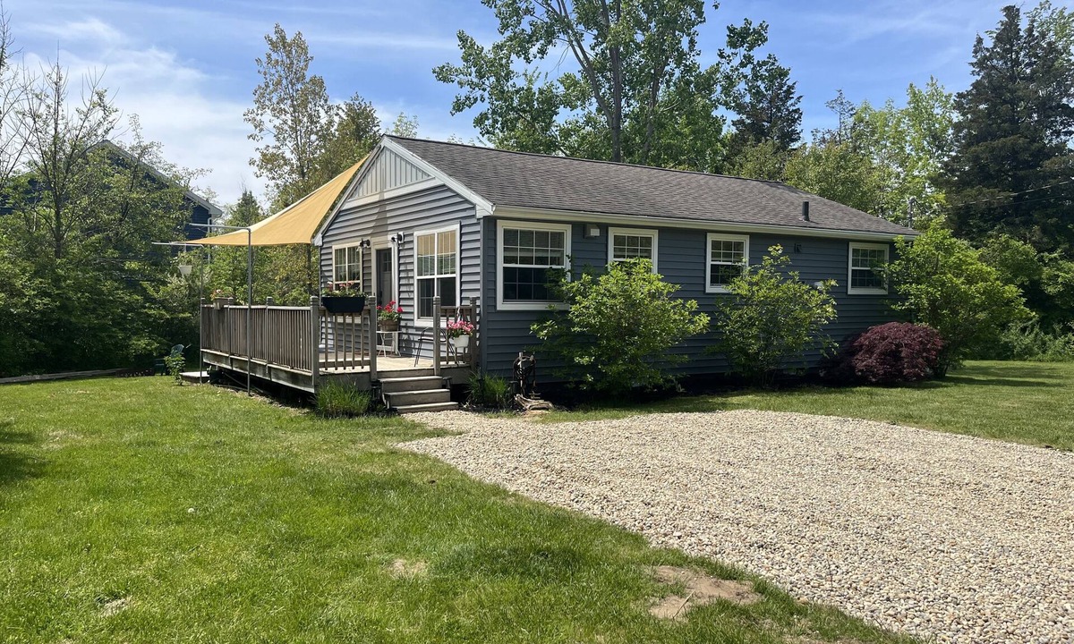 Miami Park House | Lake House -1 block from Lake Michigan Sunsets
