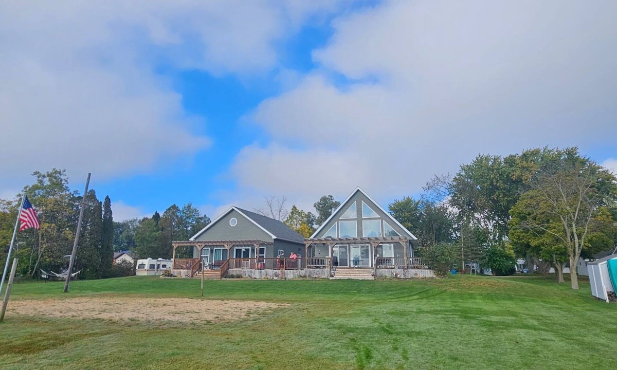 Trufant House | Lake house with Family Friendly atmosphere