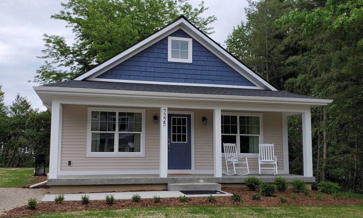 Miami Park House | Lake Michigan Access, Hot tub!
