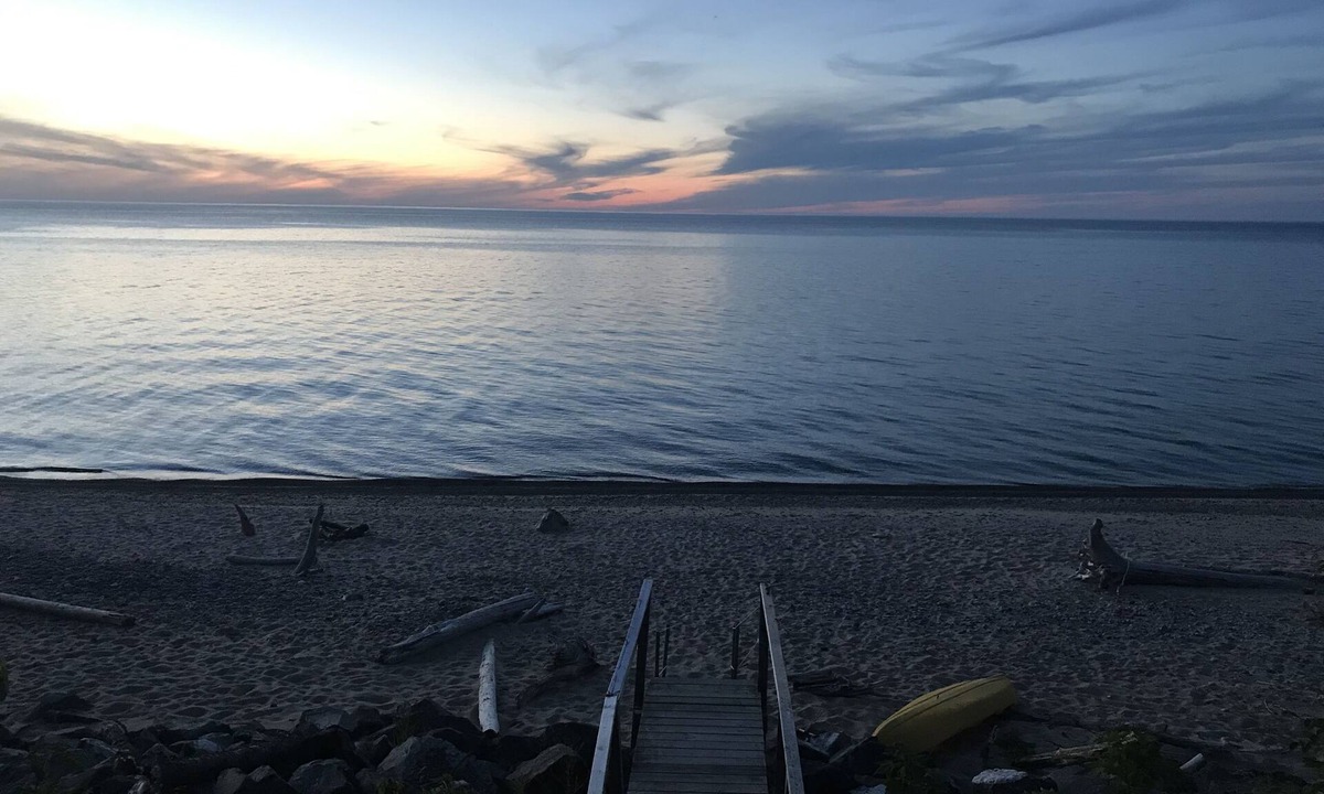 Newberry House | LAKE SUPERIOR AGATE HAVEN – A private Lake Superior home! Best sunsets!