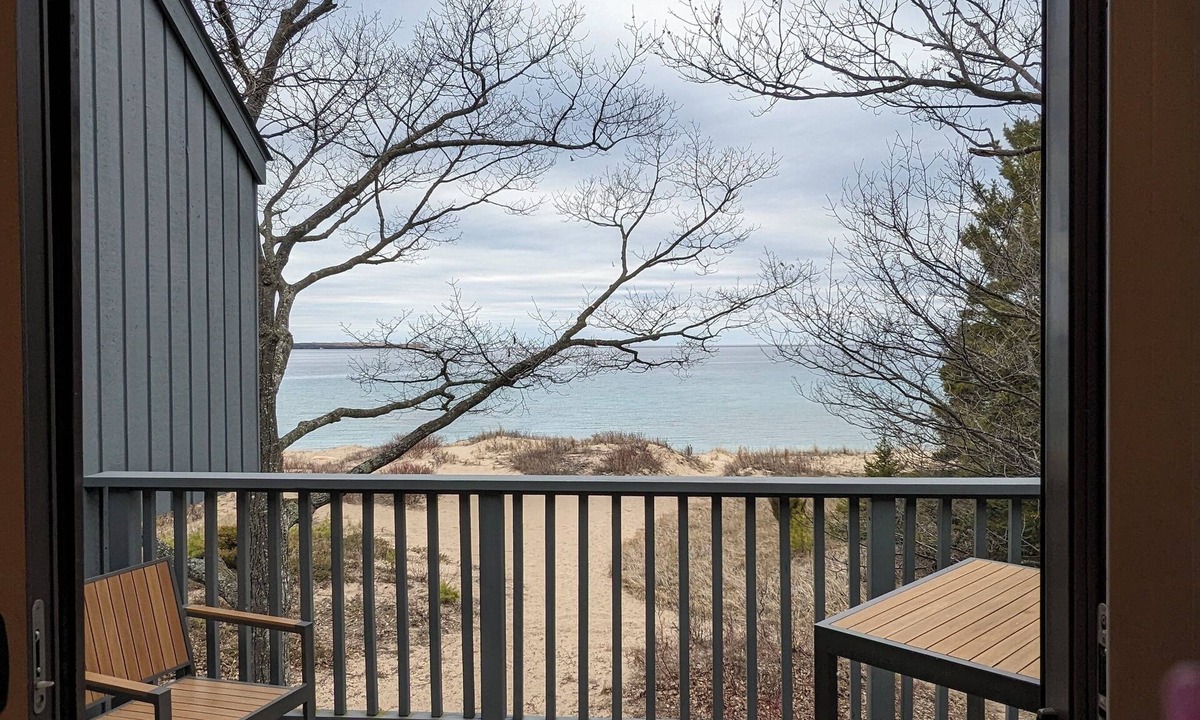 Maple City House | Lakefront condo on Lake Michigan. Fireplace. A/C. Beautiful resort setting.