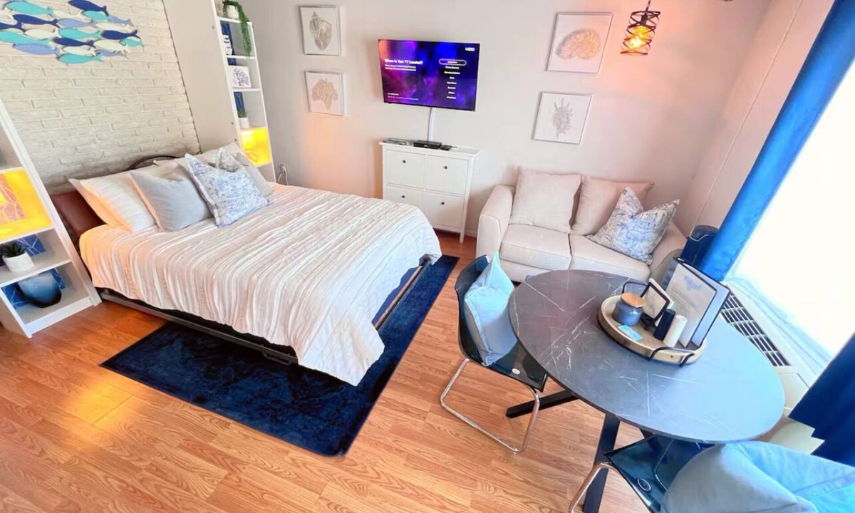 Conway Condo | Lakefront Condo w/Private Boat Dock on Crooked Lake- Petoskey & Harbor Springs