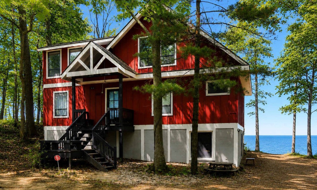 South Haven House | Lakefront | Hot Tub | Fire Pit | Beach Access | Lake Views | Dogs