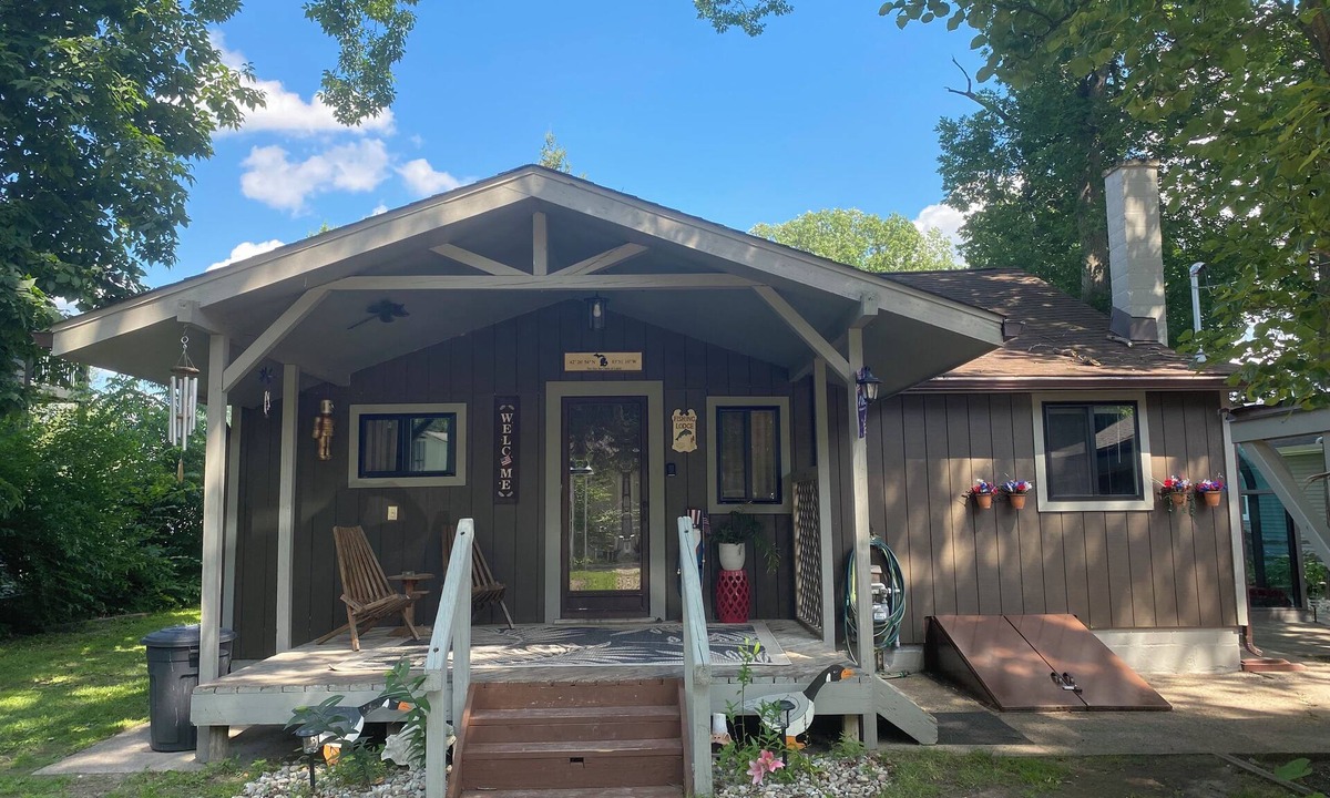 Lakeland House | Lakeside Fee-lings on Strawberry Lake kayaks Included or bring boat with you.