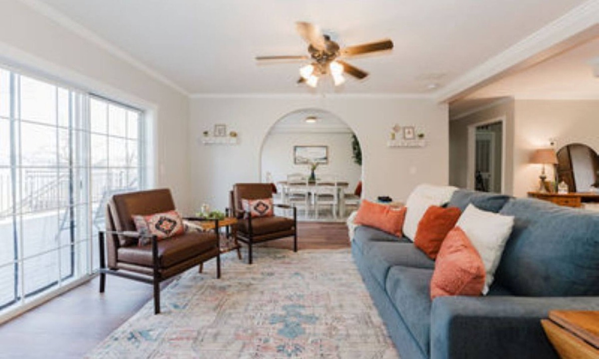 Blue Eye Cabin | Lakeview Legacy Lodge - Steps from Table Rock Lake at Happy Hollow Resort