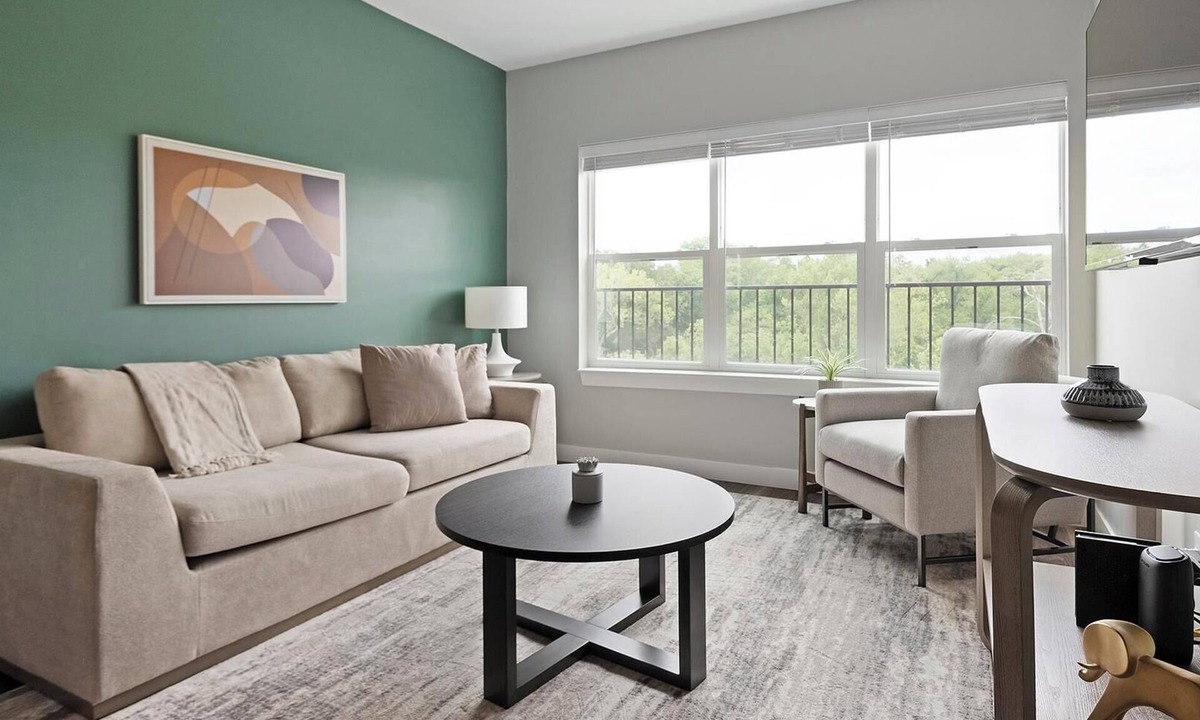 Edwardsville Apartment | Landing | Incredible 1BD, Clubhouse, Gym