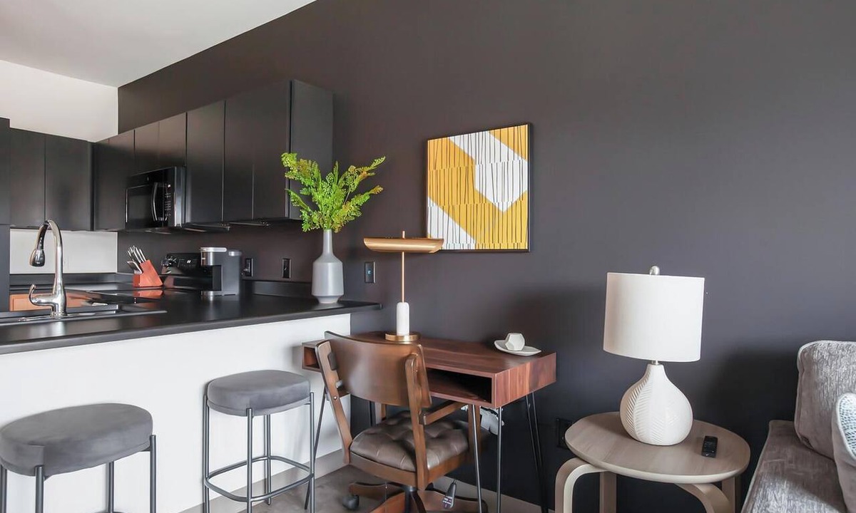 Springfield Apartment | Landing | Spectacular 1BD, Courtyard